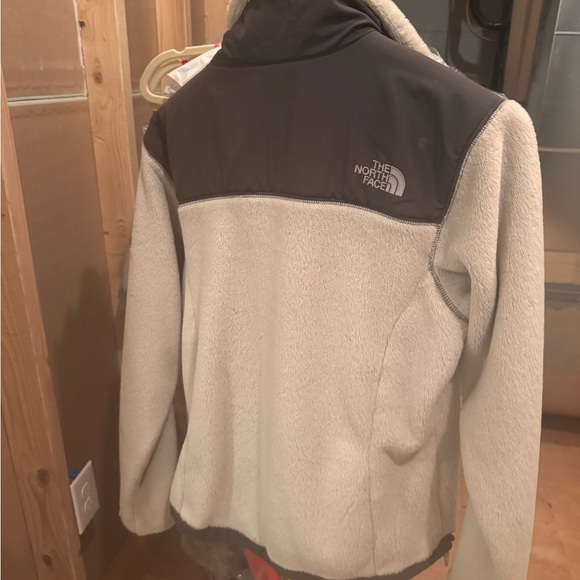 The North Face Women's Black and White Jacket - Picture 4 of 4